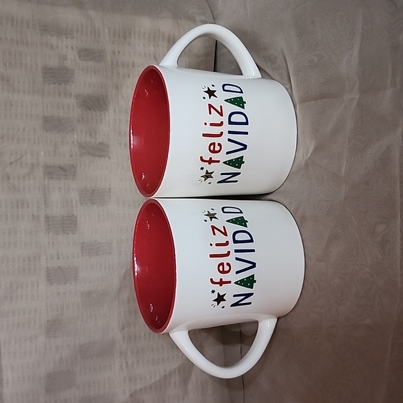 Feliz Navidad christmas Mugs - Picture 1 of 2